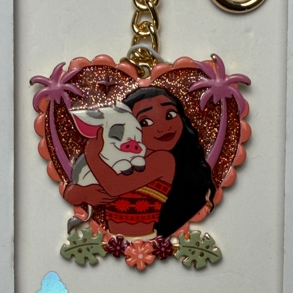 Disney Moana and Pua Heart Glitter Enamel Keychain Gold Tone New‎ in Box